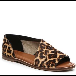 Crown Vintage Palvetta Flats Leopard Print